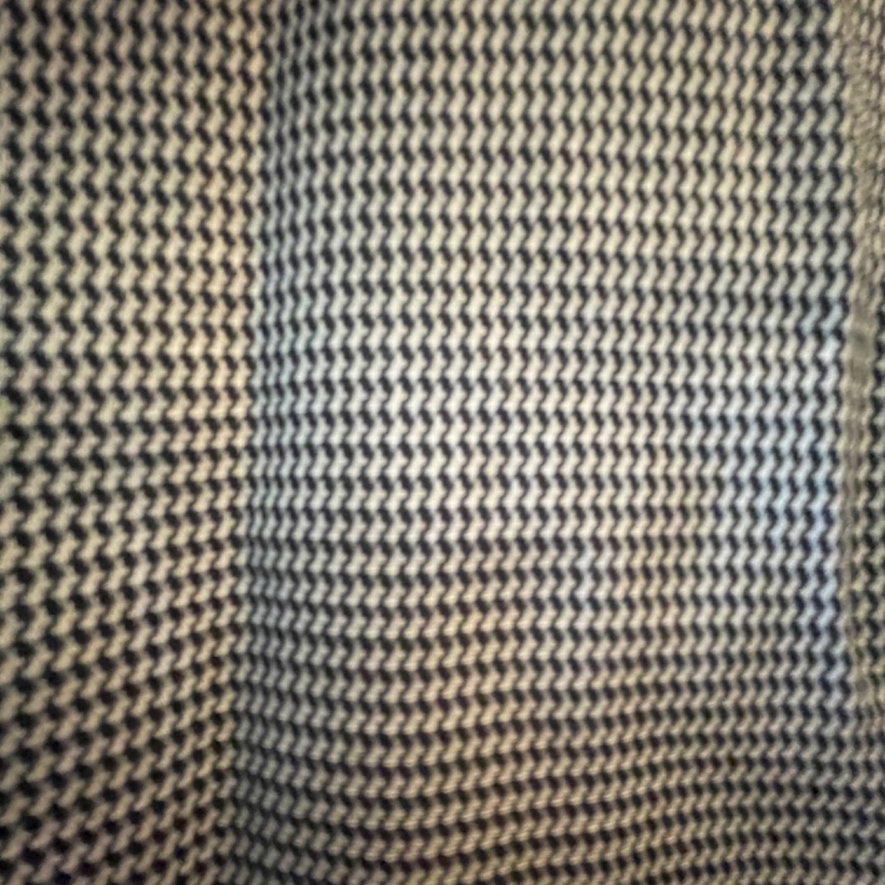 Button up - Picture 3 of 7